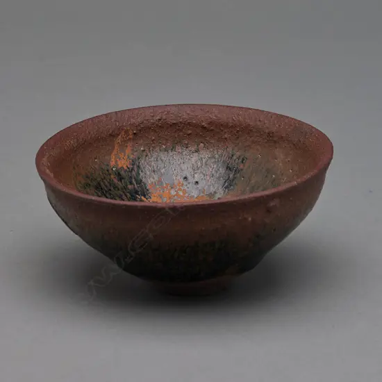 Stoneware tea bowl (chawan) - oil spot (yuteki) glaze – Japan - 20thC,